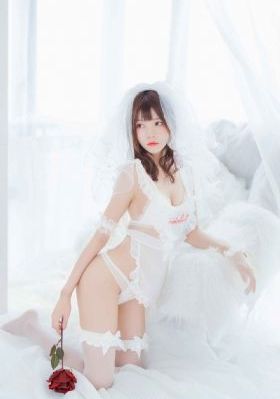 蓝川美夏